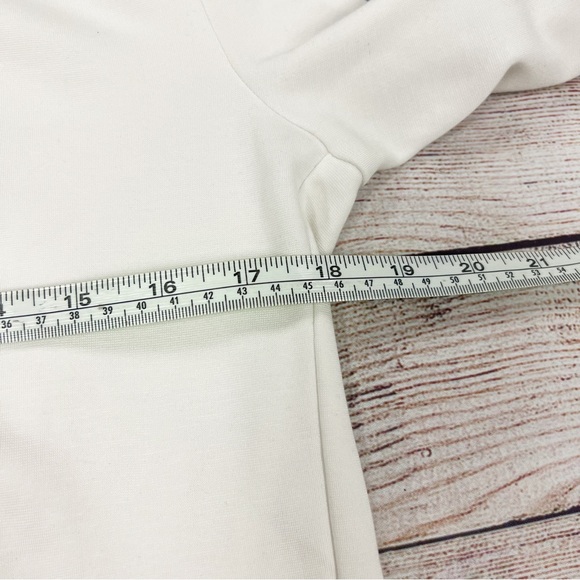 Kith Women’s White Black and Gray Colorblock Square Neck Sweatshirt Size S - Picture 9 of 10